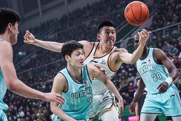 青岛79-69战胜辽宁 段昂君22分 赵嘉义19分 杨瀚森3分 刘雁宇14+10