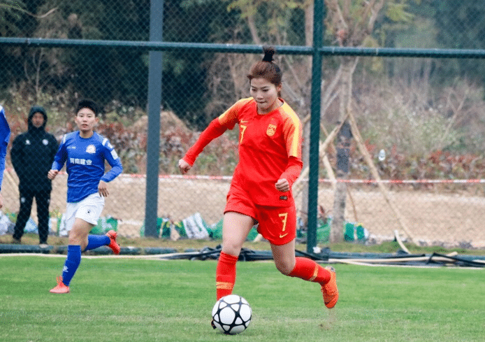 留洋入围年度最佳！恭喜中国女足21岁左飞翼，变豪门大腿：造14球